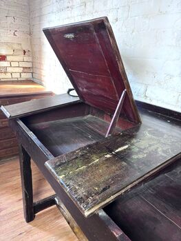 Antique Sculptors Workbench Owned By John Mills, 12 of 12