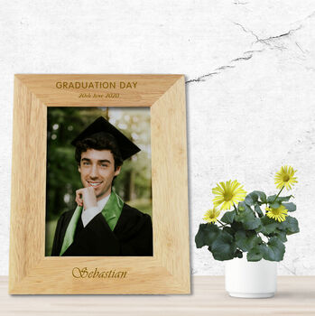 Graduation Day Personalised Solid Oak 6x4 Frame, 2 of 2