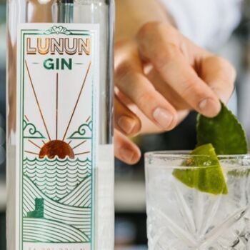 Scottish Premium Lunun Gin, 2 of 5