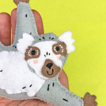 Ronnie The Ringtailed Lemur Felt Sewing Kit, 12 of 12