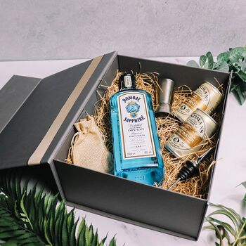 Personalised Bombay Sapphire Gin Luxury Gift Set, 2 of 5