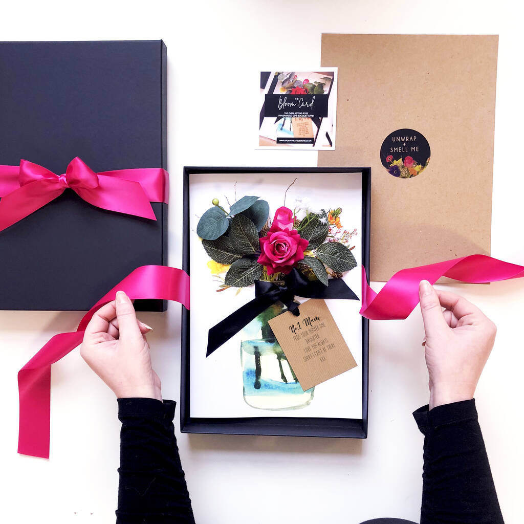 Image of 4D Scented Large Personalised Mothers Day Bouquet Card