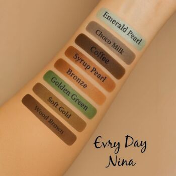 Ev'ry Day Nina Eyeshadow Palette, 3 of 3