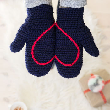 Hidden Heart Crochet Mittens, 3 of 10