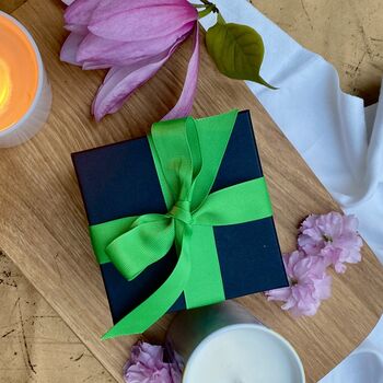 'Merry And Bright' Personalised Citrus Garland Ceramic Jar Candle, 4 of 4