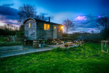 Hither Shepherd Hut Writer’s Retreat With Woodfired Hottub, 9 of 11