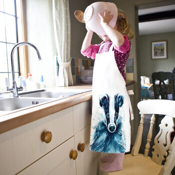 Inky Badger Canvas Child's Apron, 5 of 6