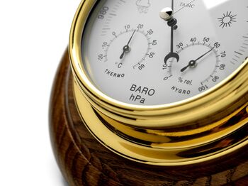 Brass Barometer / Weather Station And English Oak Mount, 9 of 12