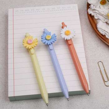 Light Yellow Ballpoint Pen With Daisy Flower, 3 of 4