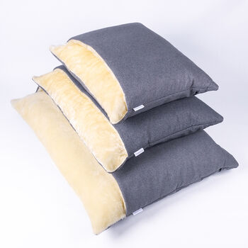 Charley Chau Winter Warm Snuggle Bed, 9 of 11