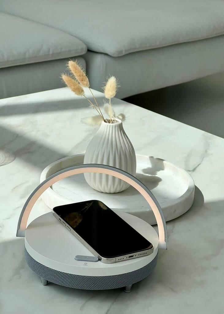 White LED Lamp Bluetooth Speaker And Wireless Charger By My Smart