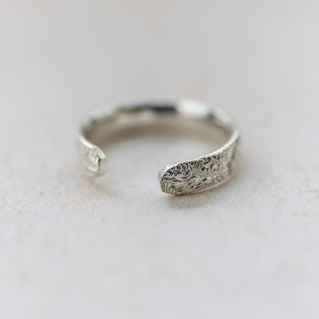 Sterling Silver Lace Texture Toe Ring, 2 of 4