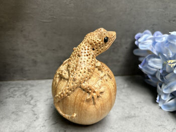 Hand Carved Wooden Gecko On Egg Ornament Figurine Gift, 3 of 12