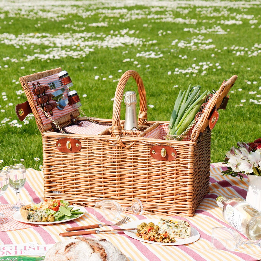 quantock traditional british family picnic hamper by dibor