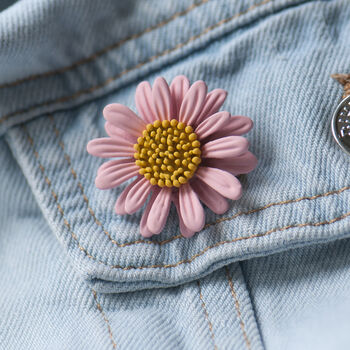 Colourful Daisy Brooch On A Bespoke Giftcard, 7 of 12