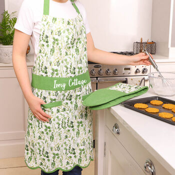 Traditional Scalloped Cotton Baking Apron, 7 of 9