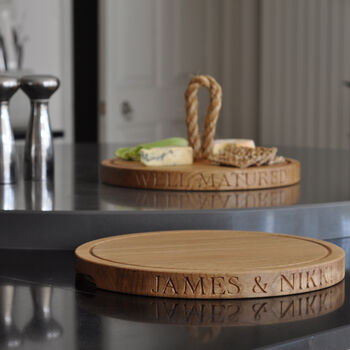 Personalised Round Oak Chopping Board, 2 of 11