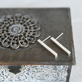 Minimalist Lrg Bar Earrings, 3 of 6