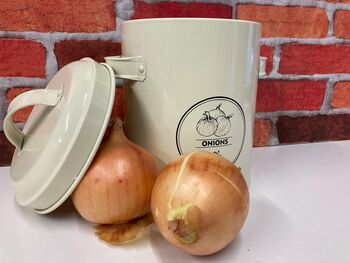 Cream Metal Onion Storage Tin – 19.5cm, 9 of 9