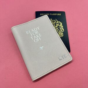 Gray Wreath Monogram Personalized Passport Holder