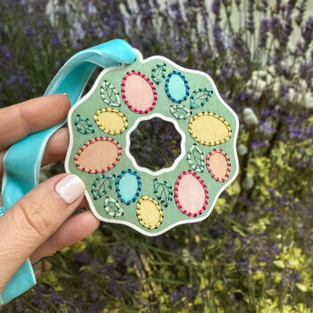 Make Your Own Spring Wreath Decoration, 4 of 6