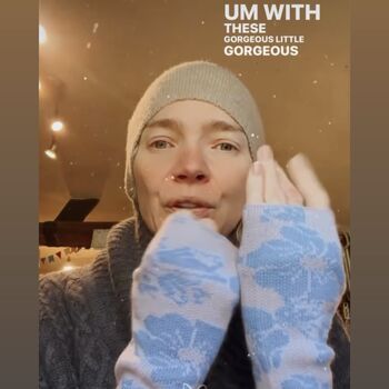 Women's Floral Cashmere Fingerless Gloves Blue, 2 of 7