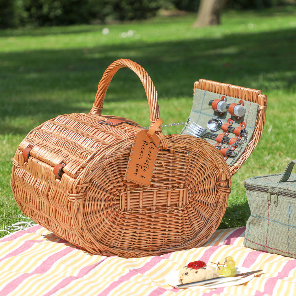 Personalised Traditional Oval Picnic Hamper, 1 of 9