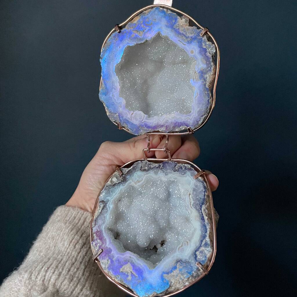 Moroccan geode ring box. crystal top jewelry box with GOLD stand. proposal ring box engagement ring box. MG03