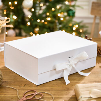 Set Of Two Irina Green Botanical Bird Ornaments, 6 of 8