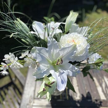 White Lily Gift Bouquet, 5 of 10