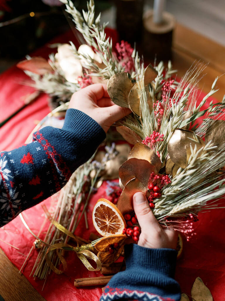 Make Your Own Christmas Wreath Kit, 1 of 8