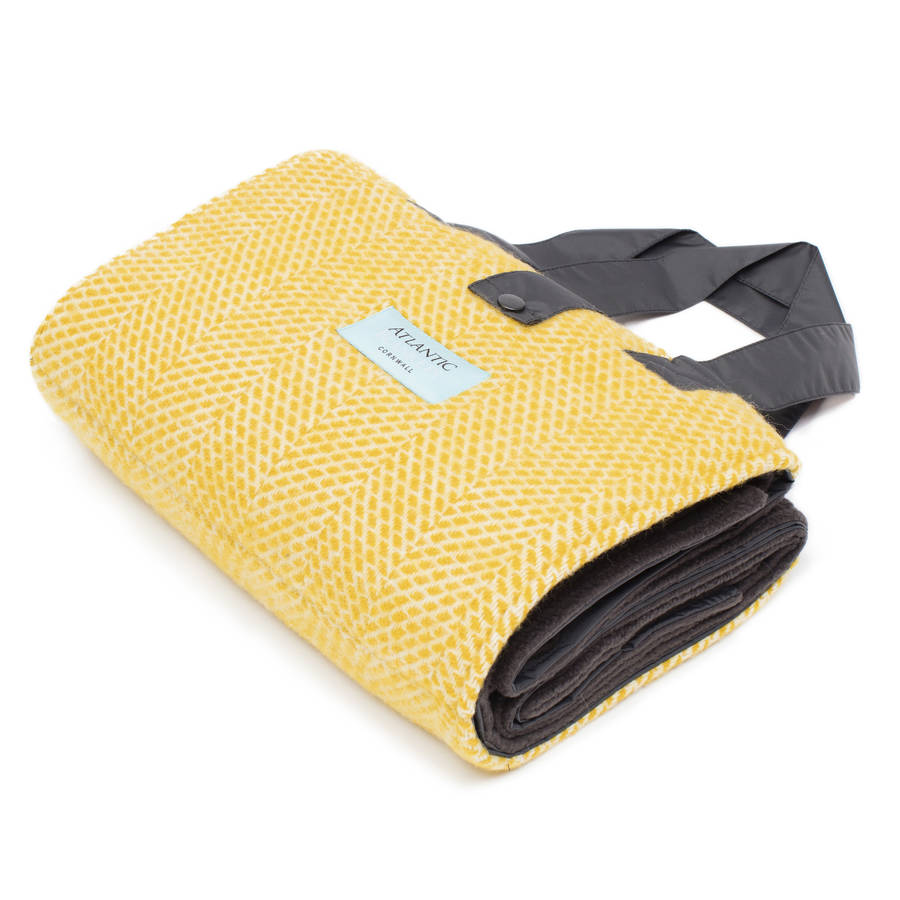 buttercup british wool/fleece picnic blanket by atlantic blankets