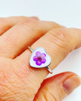 Real Narcissus Adjustable Ring Hand Made Heart White, 3 of 9