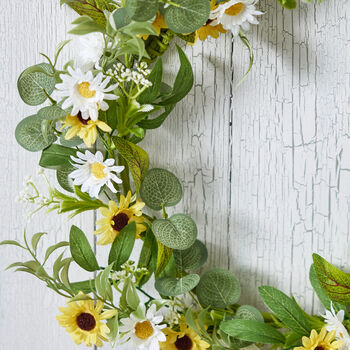 Spring Daisies Floral Wreath, 3 of 6