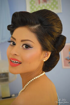 One Hour Vintage Hair Or Make Up Tutorial Experience In Margate, 5 of 9