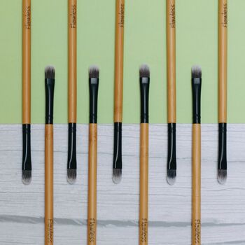Eyeshadow Application Brush Bamboo, 3 of 4