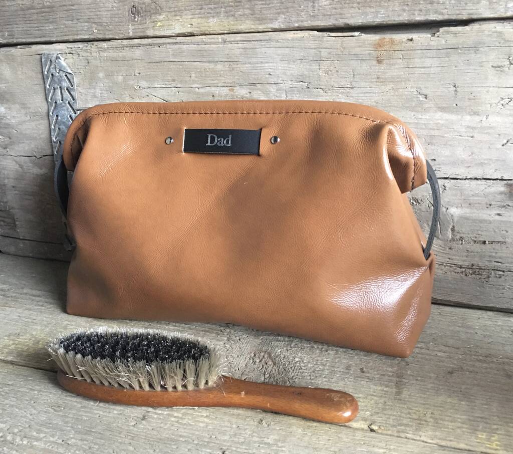 tan leather toiletry bag