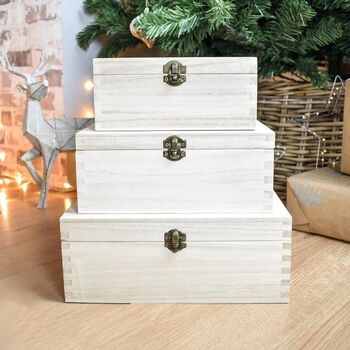 Personalised Penguins Engraved Christmas Eve Box, 3 of 3