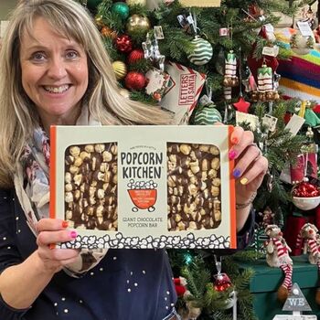 Giant Chocolate Bar With Salted Caramel Popcorn, 500g, 3 of 7