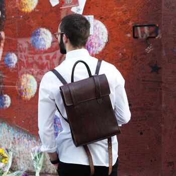 Vintage Closure Leather Backpack Bowie In Chocolate Brown, 2 of 4