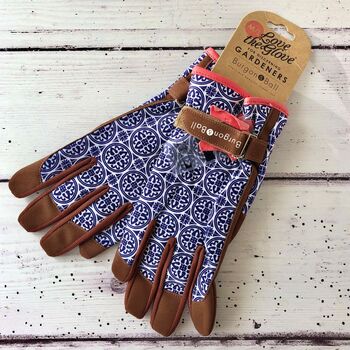 Personalised 50th Birthday Gift For Her, Luxury Gardening Set With Journal, Gloves And Seeds, 3 of 12