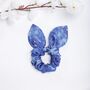 100% Silk Bow Scrunchie Abstract Blue, thumbnail 2 of 2