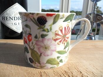 Set Of Six China Palace Mugs In Hedgerow Design, 2 of 8
