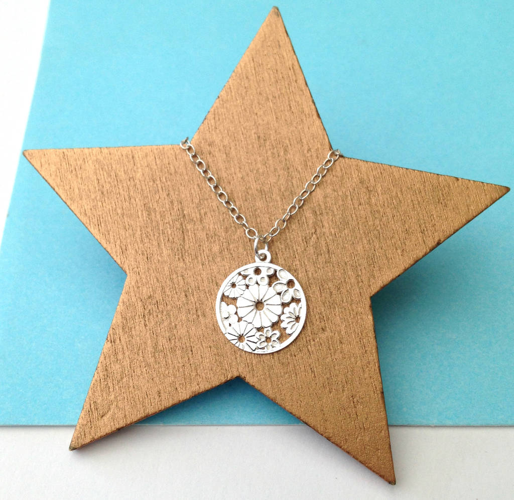 Flower Bouquet Necklace By a ring a day