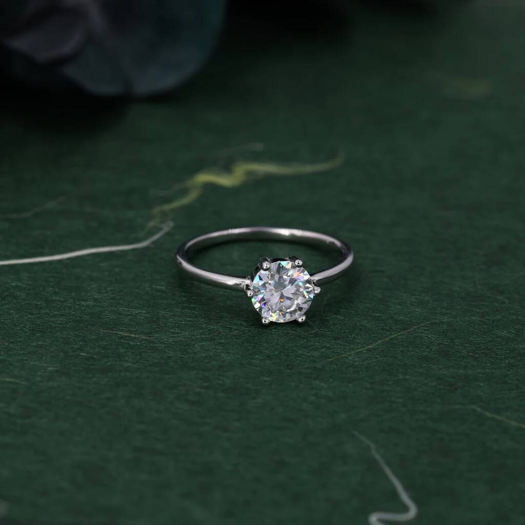 W&W Single stone diamond engagement ring | W&W