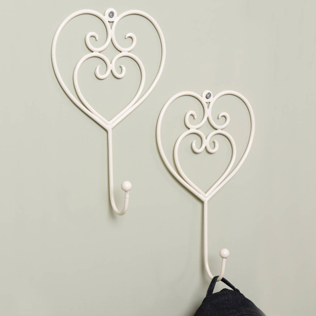 Country Cream Heart Hook By Dibor