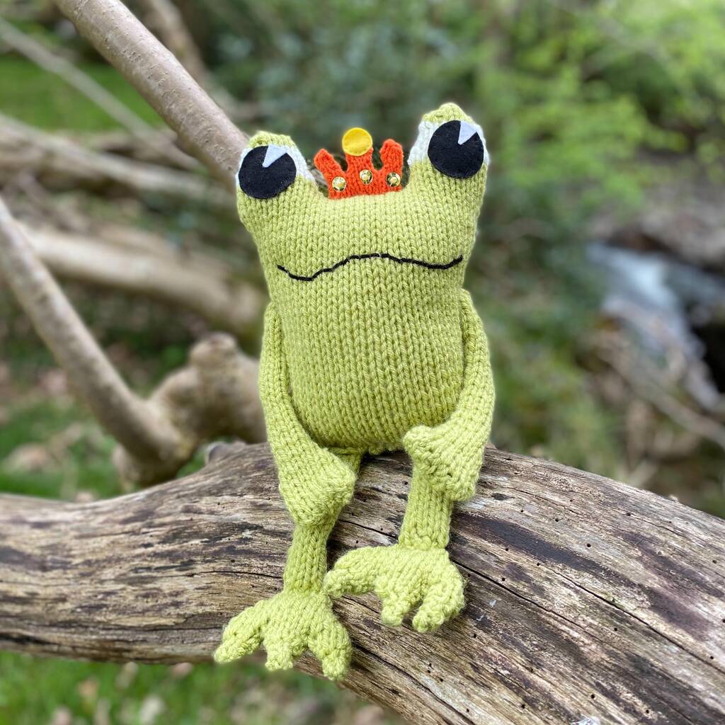 Frog Prince Knitting Pattern
