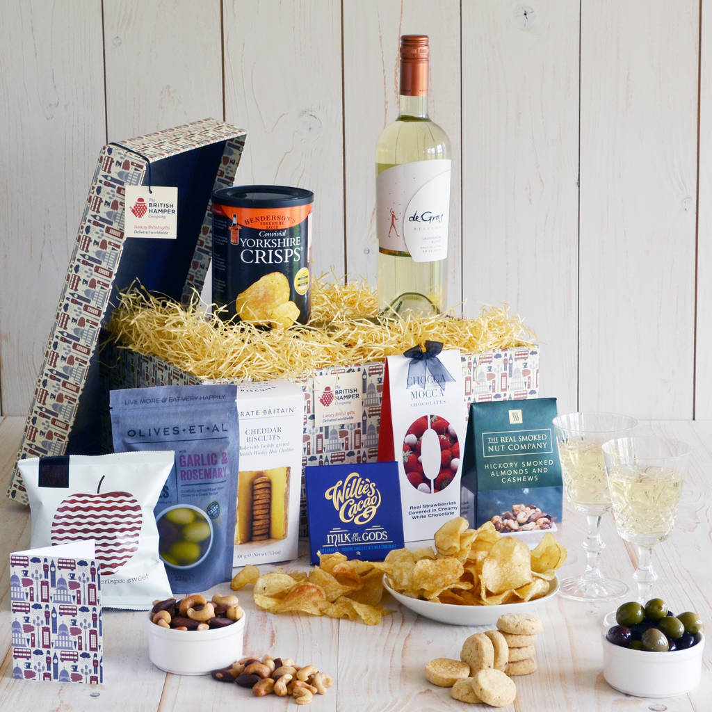 white wine delight hamper by the british hamper company