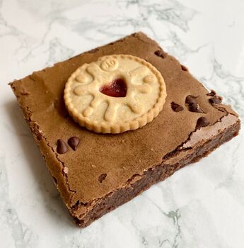 Valentines Jammie Dodger Brownie Gift, 2 of 4