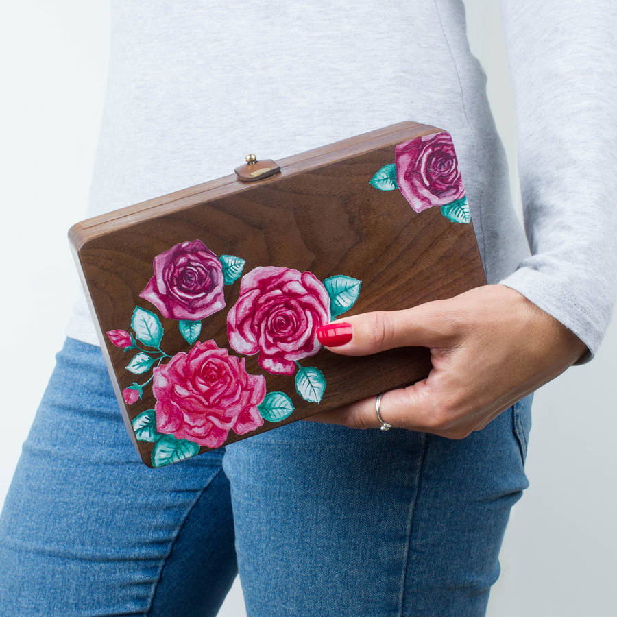 Top 104+ Images How Do You Get Roses On Hinge Sharp